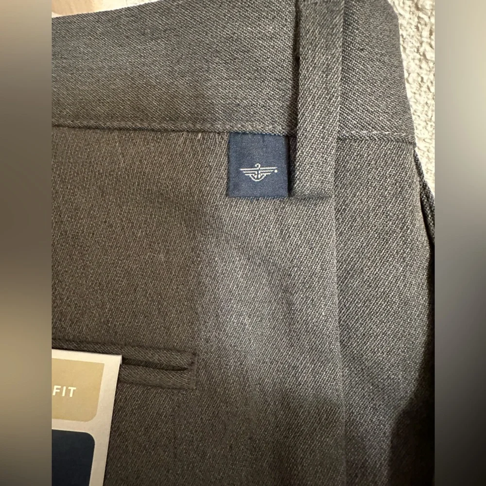 Dockers Dress Pants Relaxed Fit Gray Pleated Front Cuffed Hem NWT Size 36 X30